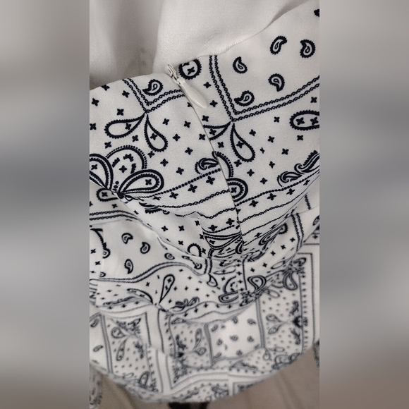 Elodie Mini Dress Halter In White Bandana Medium NWT - Picture 9 of 10